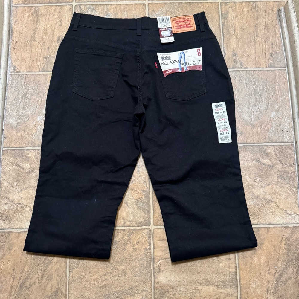 Levi's Petite Women 550 Relaxed Boot Cut Black Jeans Size 14P
